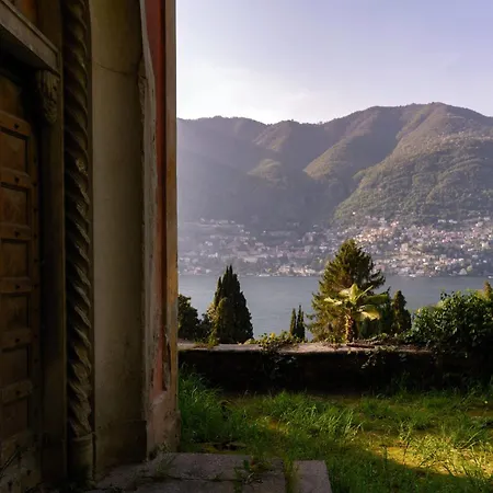 Casa Perlasca, * Torno